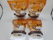 Mix amendoa / amendoim / uva passa day by day kit com 4 pacotes de 210gr cada.
