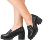 mocassim de salto na cor preta