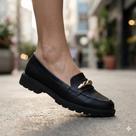 Mocassim Feminino Modare Detalhe Dourado Preto Mocassim Feminino Modare Detalhe Dourado Preto