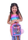 Mochila aqua arco iris azul e rosa de crochê gigizoka dondoka