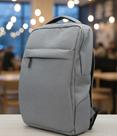 Mochila Executiva Antifurto Slim com Carregamento USB