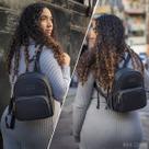 Mochila Feminina Pequena Preta Fashion Zíper Dourado Alça Ajustável Moderna Estilosa Leve Versátil Resistente