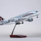 Modelo de avião ANDSYYDS Qatar A380 escala 1:160 50,5 cm com luz