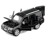Modelo de carro fundido sob pressão Pajero Y97 em escala 1:32 com som e luz