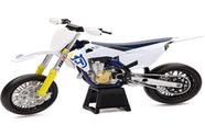 Modelo de motocicleta Diecast New Ray FS450 1/12 Scale 2019