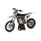 Modelo Diecast NewRay Motocicleta Husqvarna FC450 Escala 1:12
