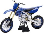 Modelo em Metal Fundido NewRay Yamaha YZ450F Moto Off-Road 1/6