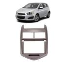 Moldura 9" chevrolet sonic 2012 a 2014 cinza