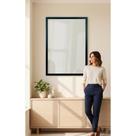 Moldura Preta 50x70: Decore Seu Espaço com Estilo