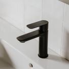 Monocomando para Lavatório de Mesa Bica Baixa Cala Roca Preto/Matte Black Monocomando para Lavatório de Mesa Bica Baixa Cala Roca Preto/Matte Black