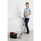Mop Giratório Inox Preto 140cm 8L: Limpeza Total! Mop Giratório Inox Preto 140cm 8L: Limpeza Total!