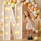 Mosaico Marquee Light Up Letters imprsv de 4 pés para decoração de festas Mosaico Marquee Light Up Letters imprsv de 4 pés para decoração de festas