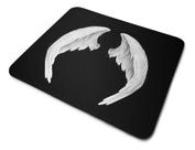 Mouse Pad Asas Fundo Preto
