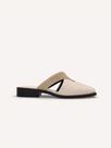 Mule Couro Recortes Off White