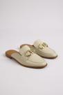 Mule Feminino Vizzano Bico Redondo Com Adorno Branco Off