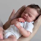 Muñeca Bebé Reborn GUESSBELLY de Vinilo Suave con Cuerpo Completo Dormida - Arte