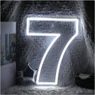 Numero 7 neon