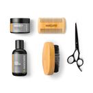 O kit de cuidados com a barba MANSCAPED inclui xampu e bálsamo hidratantes UltraPremium, escova macia, pente e tesoura de precisão para pentear e aparar os pelos faciais