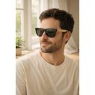 Óculos de Sol Masculino Quadrado com Detalhes em Bambu