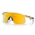 Óculos de Sol Oakley Resistor Patrick Mahomes II Gold Prizm 24K - Linha Juvenil