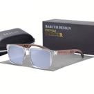 Óculos em design de madeira natural com lentes degradê
