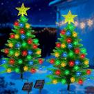 Pacote com 2 árvores de Natal solares HUGSVIK de 110 cm com 100 luzes Pacote com 2 árvores de Natal solares HUGSVIK de 110 cm com 100 luzes
