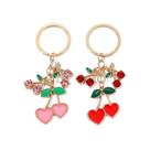 Pacote com 2 chaveiros em liga de zinco Heart Cherry para mulheres e homens Pacote com 2 chaveiros em liga de zinco Heart Cherry para mulheres e homens