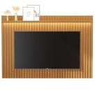 Painel Tucuma Ripado 2.3 com Prateleira e Led Jb Bechara Cor Nature Painel Tucuma Ripado 2.3 com Prateleira e Led Jb Bechara Cor Nature