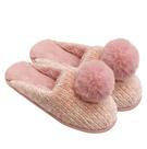Pantufa pompom - niazitex