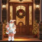 Papai Noel 60cm Casaco Veludo Rosé com Presente Decoração de Natal Luxo