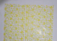 Papel de Seda 50x70 cm Pacote C/50 Unidades - CORAÇÕES AMARELOS