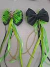 Par acessório cabelo Halloween aranha verde bico de pato detalhe fitilhos Par acessório cabelo Halloween aranha verde bico de pato detalhe fitilhos