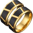 Par Alianças Tungstênio Negras e Dourado 8mm Anatômica Geométrica Namoro Compromisso Noivado Grossa Não Risca Não Escurece Luxo Qualidade Premium