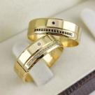 Par de Alianças Casamento Hayom Ouro 18K 6mm 15g retas c/ Zircônias Par de Alianças Casamento Hayom Ouro 18K 6mm 15g retas c/ Zircônias