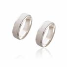 Par de Alianças de Namoro Dali Prata Reta com Aplique Central Diamantado 6mm 10g