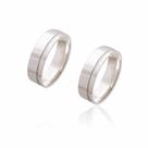 Par de Alianças de Namoro Monet Prata Reta Polida com Friso Lateral Diamantado 6mm 9,5g