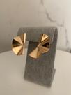 Par de Brincos Feminino Dourado