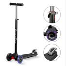 Patinete Infantil 4 Rodas com Luz de LED Altura Regulável Dobrável Resistente Até 60kg Crianças Adolescentes Menino e Menina