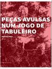 Peças avulsas num jogo de tabuleiro