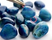 Pedra Rolada Agata Azul Lapidado Para Pingente Furo Vazado Pedra Rolada Agata Azul Lapidado Para Pingente Furo Vazado