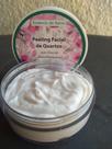 PEELING FACIAL COM CRISTAIS DE QUARTZO, ARGILA BRANCA E ÓLEOS ESSENCIAIS. CLAREADOR. POTE COM 50 g PEELING FACIAL COM CRISTAIS DE QUARTZO, ARGILA BRANCA E ÓLEOS ESSENCIAIS. CLAREADOR. POTE COM 50 g