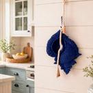 Pendente Decorativo Concha Caramujo Enfeite para Ambientes Praianos Azul Marinho em Resina 22cm