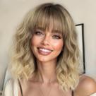 Peruca AISI HAIR Curly Bob com franja Ombre Blonde Sintética