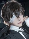 Peruca Cosplay Meio a Meio Dazai Curta Marrom Escuro Sintética Peruca Cosplay Meio a Meio Dazai Curta Marrom Escuro Sintética