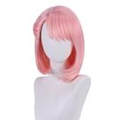 Peruca de cosplay genérica curta rosa de 40 cm com franja lateral