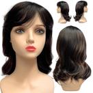 Peruca média castanho escuro com mechas e franja ondulada Peruca média castanho escuro com mechas e franja ondulada
