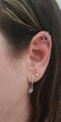 Piercing fake com gota e detalhes em zircônias