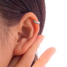 Piercing Hélix Argola em Ouro Branco 18k Com Zircônias Orelha Cartilagem