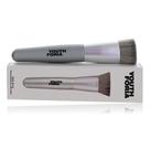 Pincel de base Youthforia em formato oval complementar