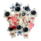 Pingente Astronautas galáxia 23mm em resina monte suas bijus personalizadas pulseiras chaveiros 20un